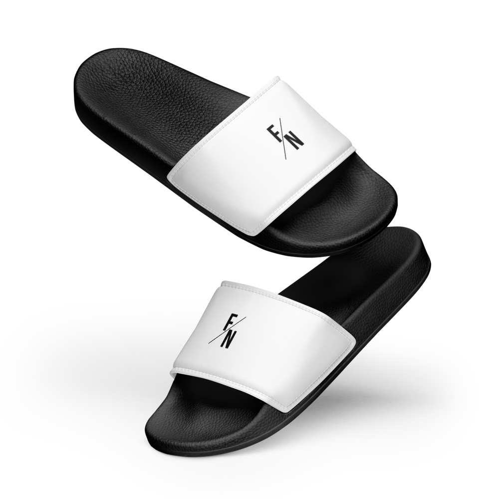 isotope/m/mens-slides-black-front-688d3de86af79.png